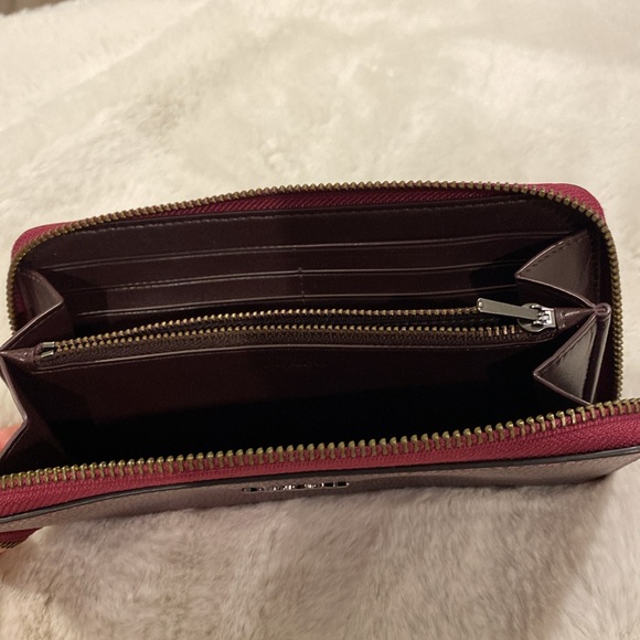 COACH metallic pink zip around wallet - Picture 7 of 10